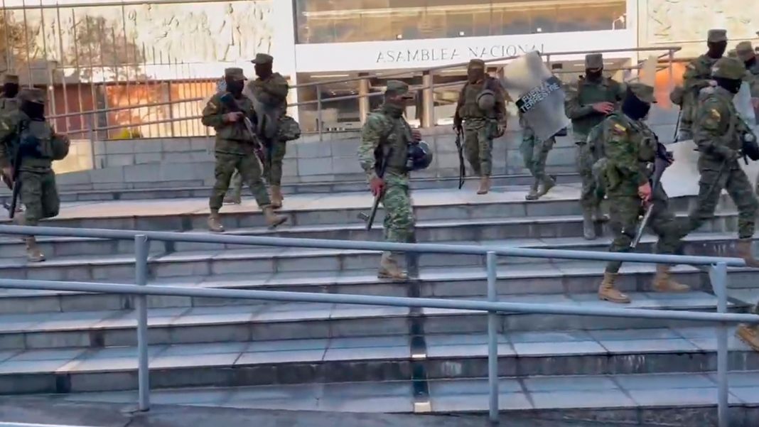 Ecuador militarización Asamblea Nacional