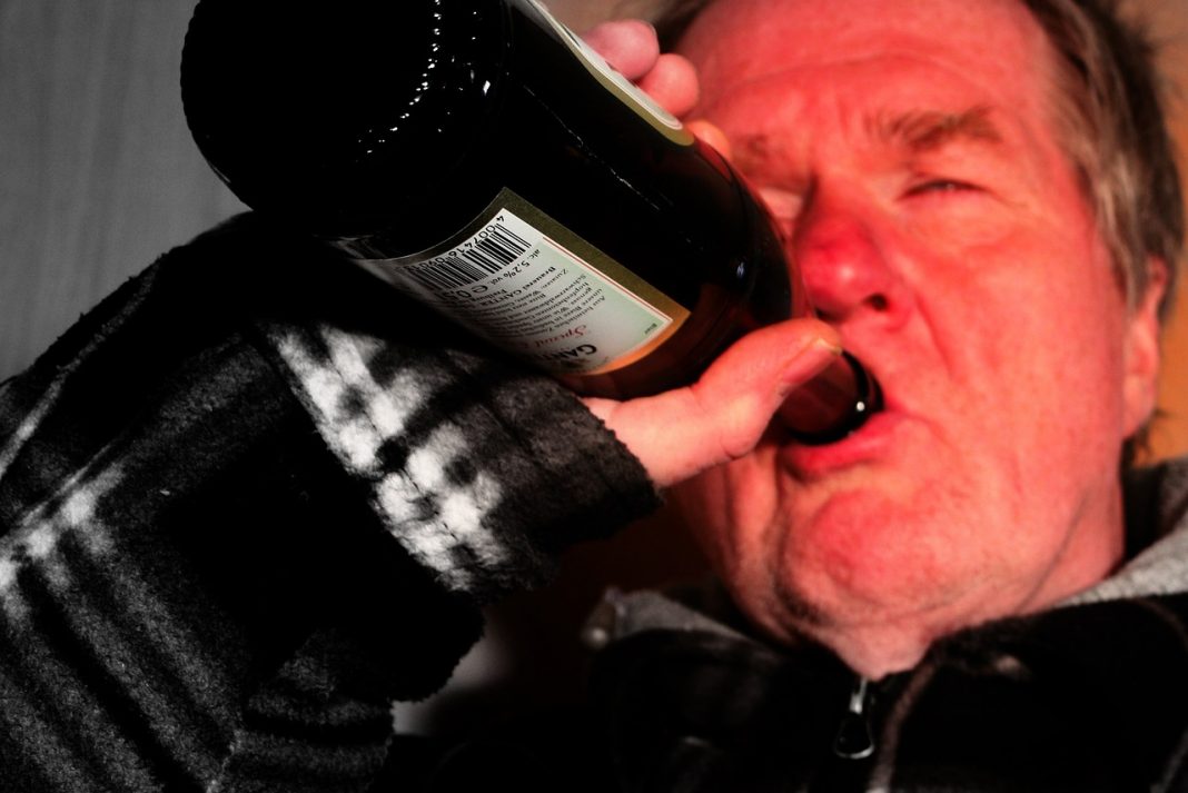 Descubre cómo cuidar tu hígado del alcohol