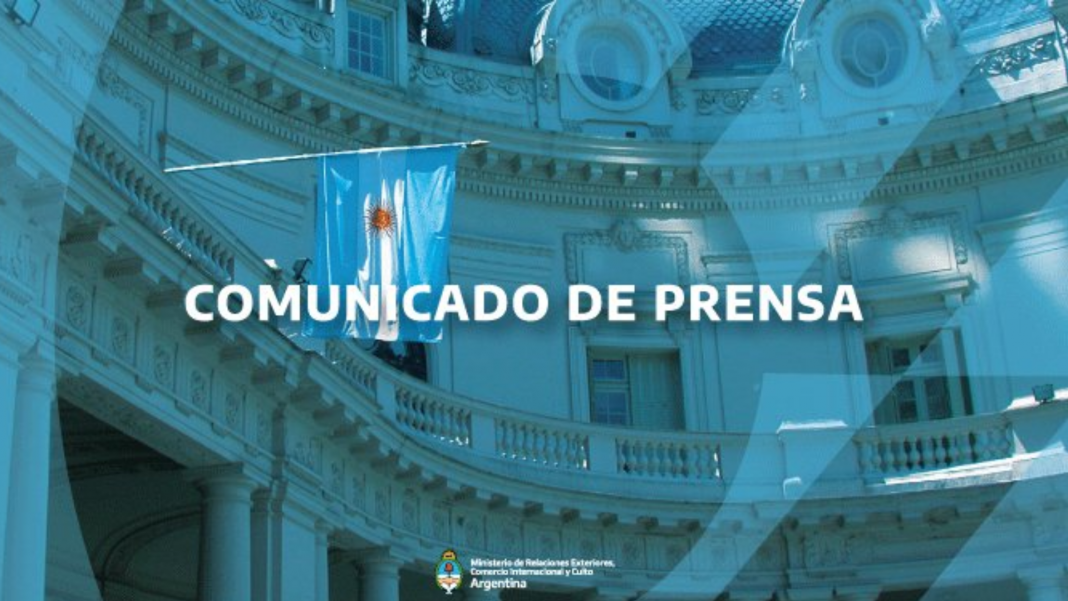 Argentina rechaza maniobras militares
