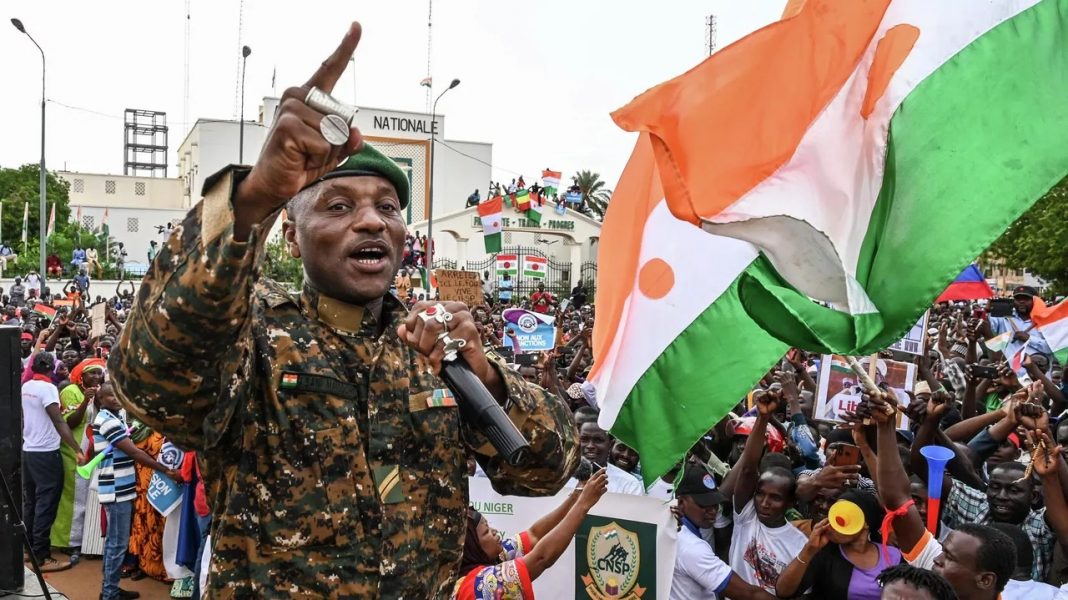 Níger expulsa varios embajadores