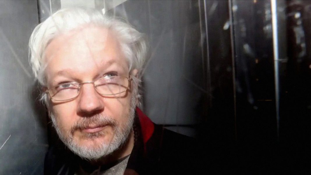 EEUU insinúa posible acuerdo sobre libertad de Julian Assange