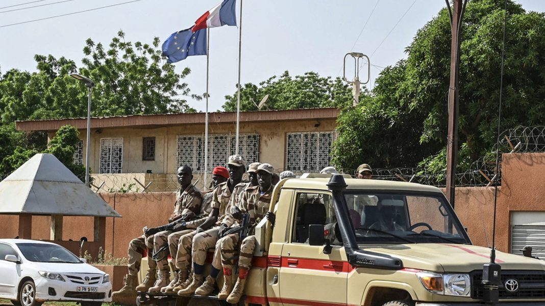 embajador de Francia en Níger