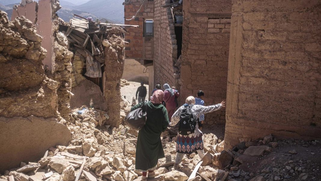 Marruecos vive una réplica de sismo mientras avanzan las labores de rescate