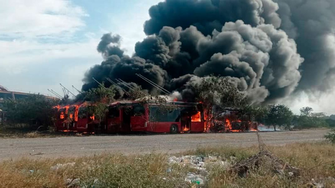Incendio forestal autobuses de Transbarca