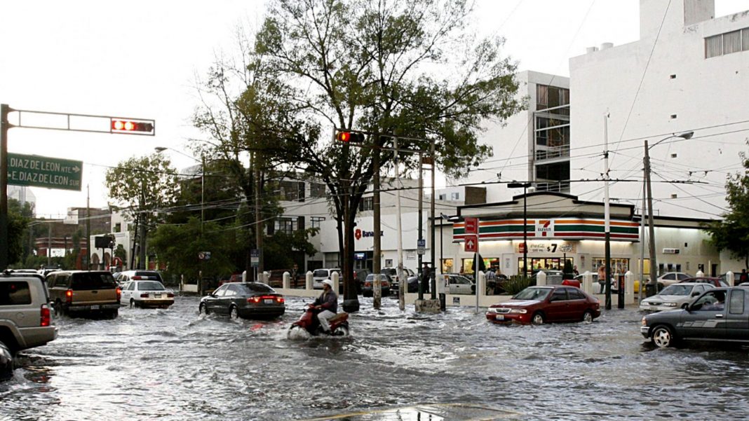 Fuertes lluvias en México dejan estragos en Guadalajara