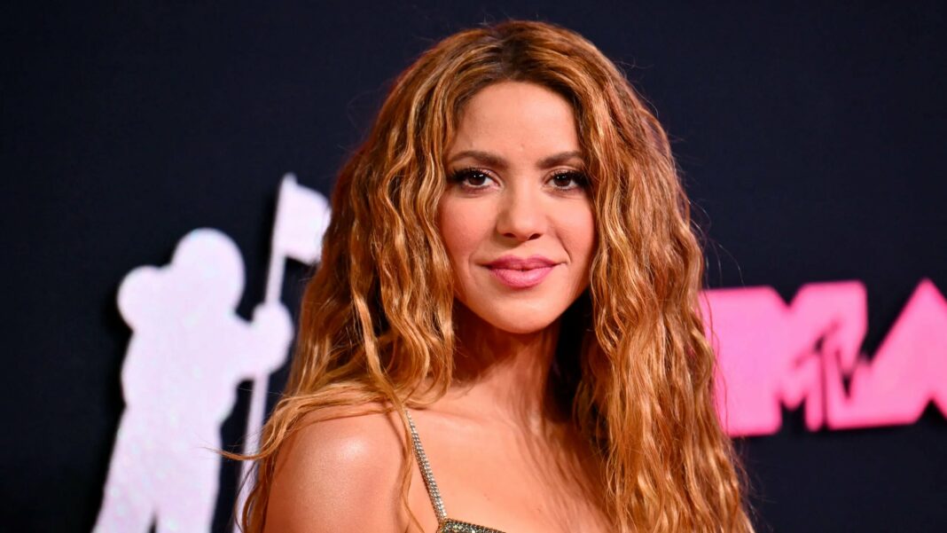 Shakira el jefe denuncias exempleados