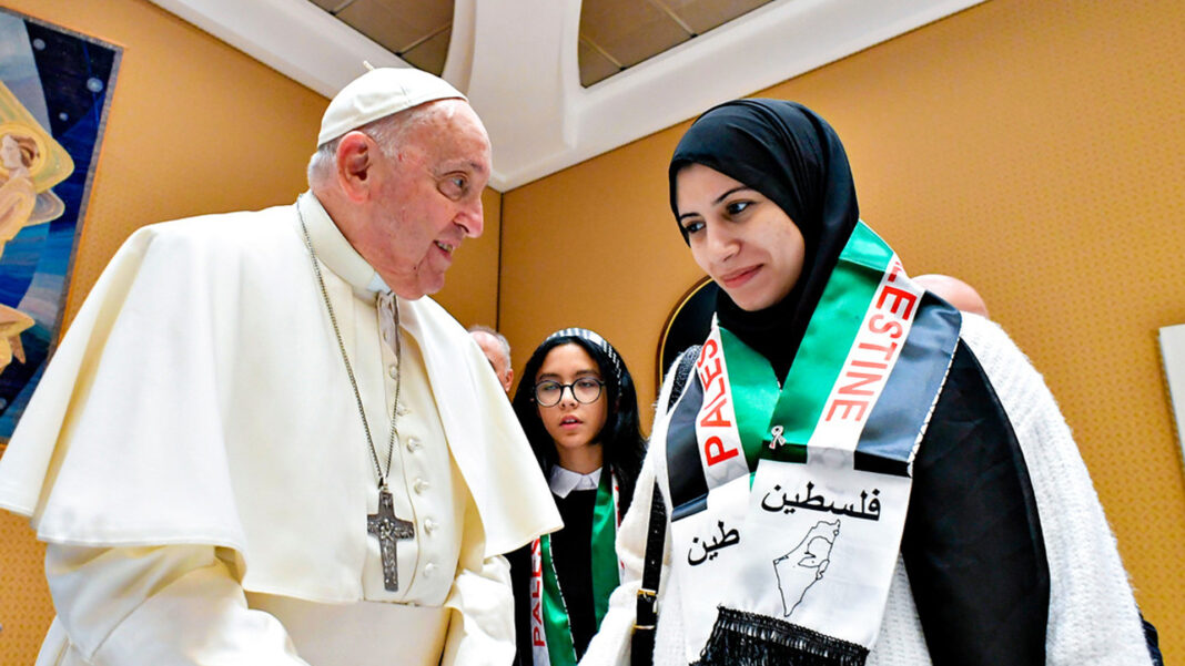 Papa Francisco Víctimas Palestinos