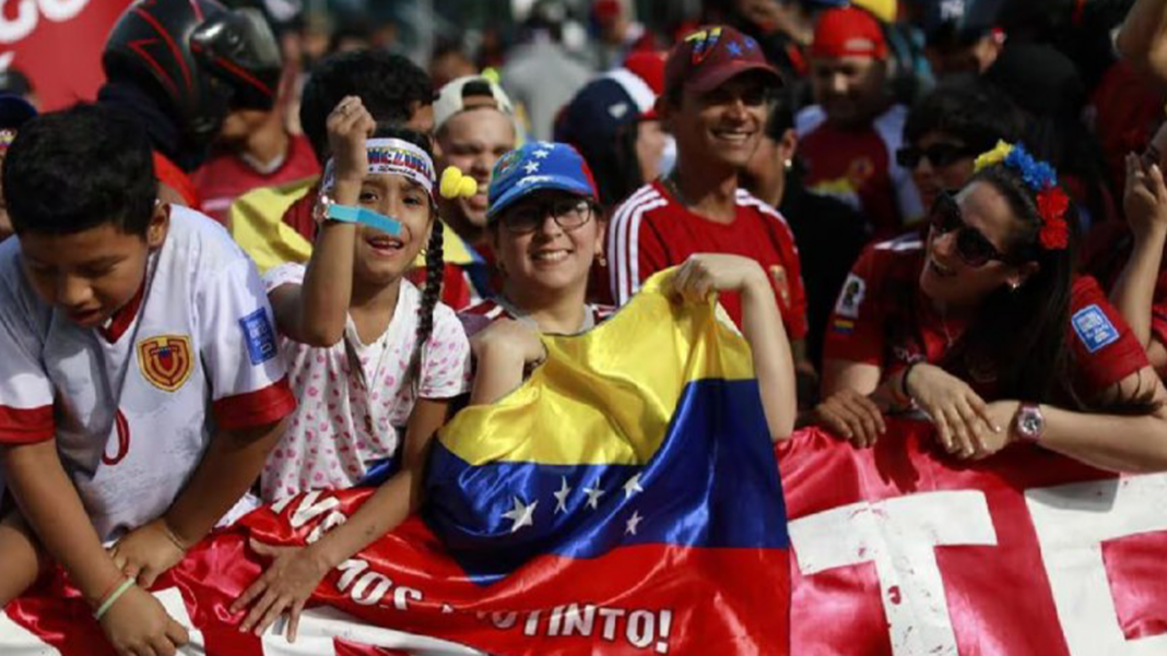 Policía peruana venezolanos