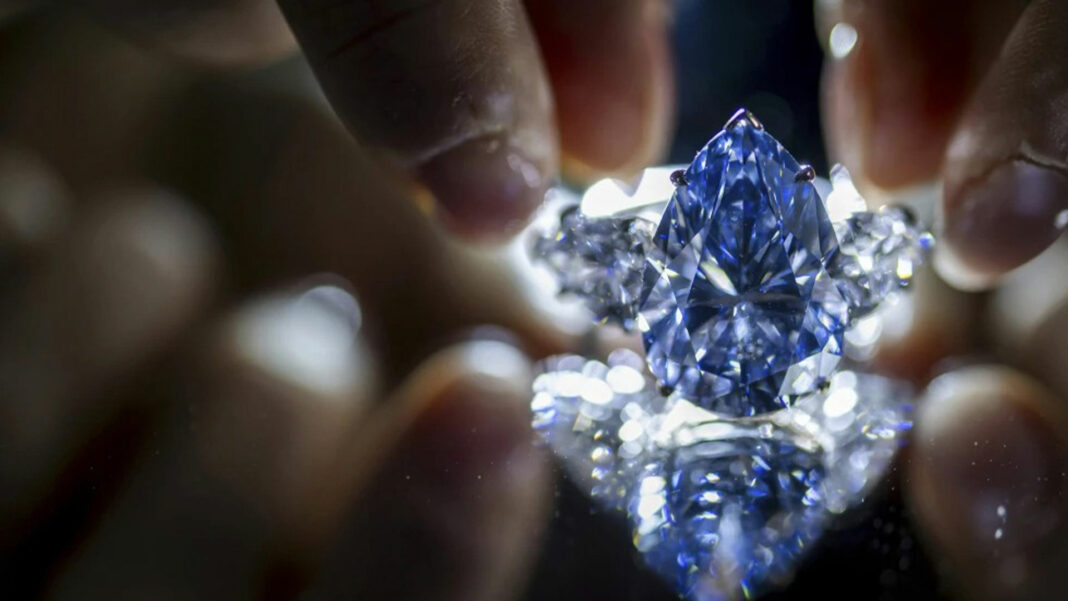 diamante “Bleu Royal”