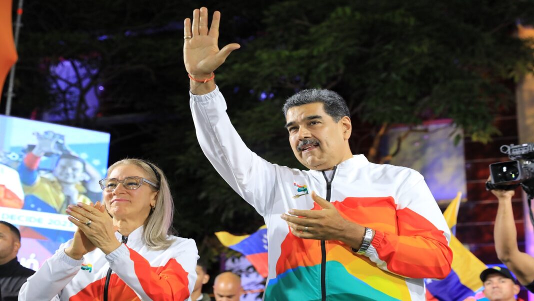 Nicolás Maduro referéndum consultivo