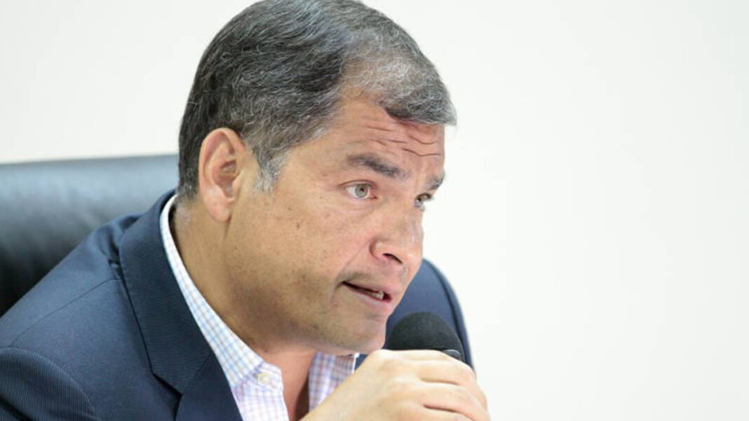Rafael Correa Crisis Ecuador