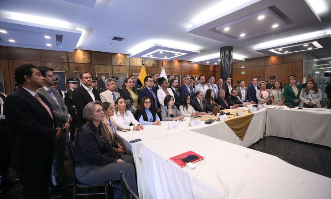 Asamblea Ecuador amnistía policía