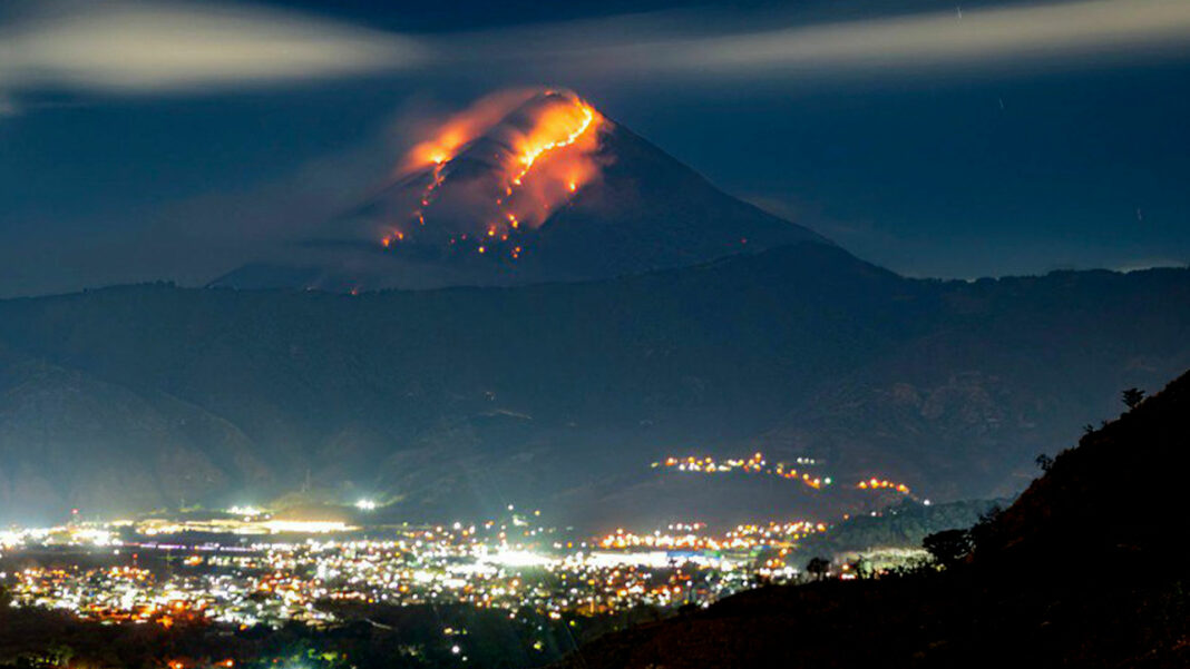 incendio Volcán Agua Guatemala