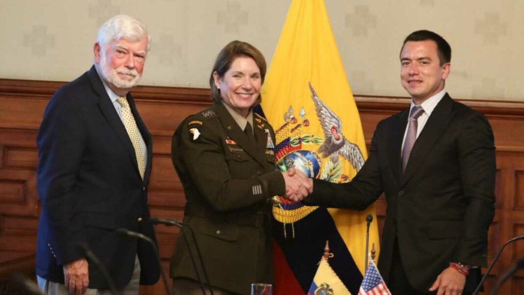 EEUU CIA Comando Sur Ecuador