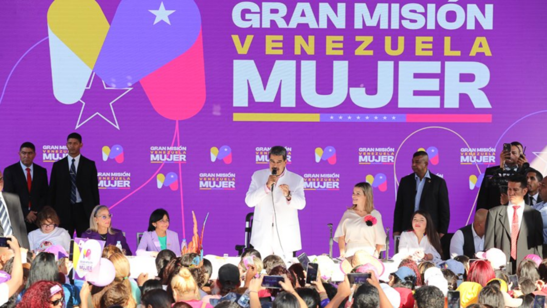 Maduro movimiento de mujeres nuevo