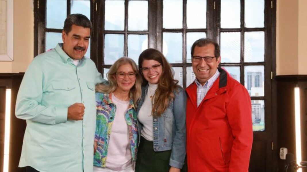 Maduro Podcast Rosinés