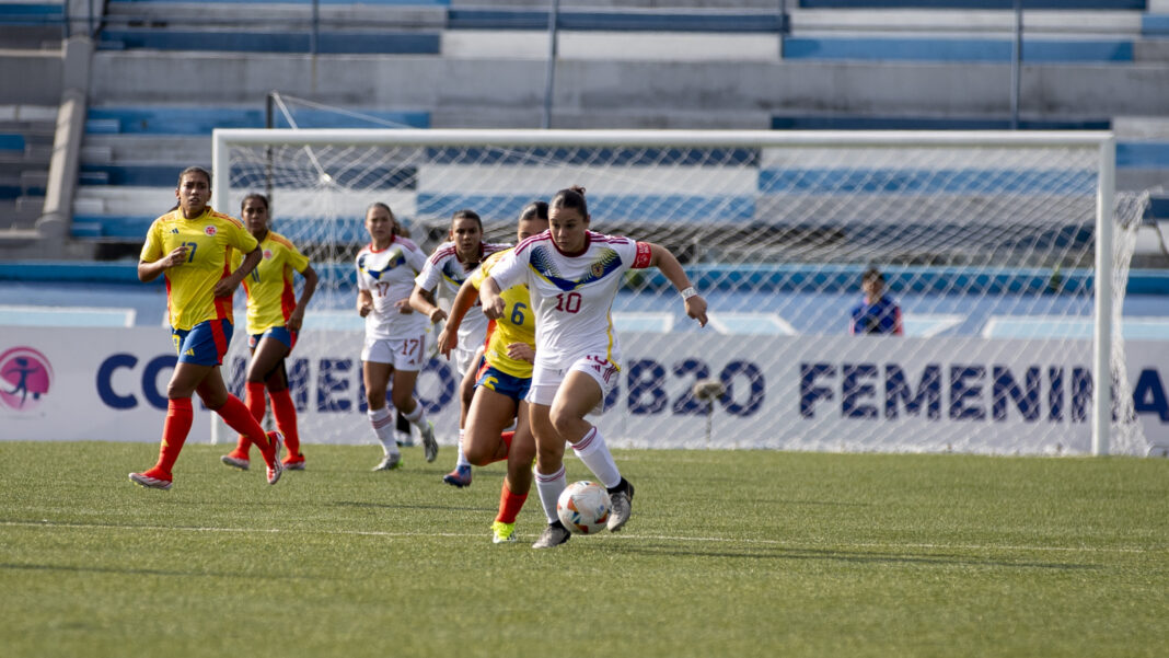 Vinotinto Femenina Sub-20 Perú