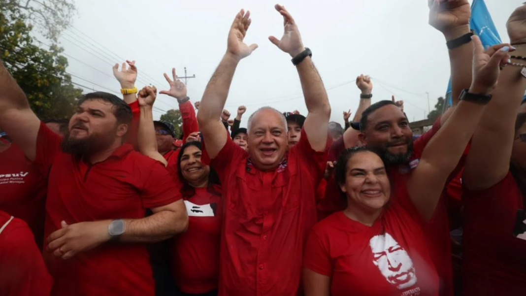 Diosdado Cabello Edmundo González