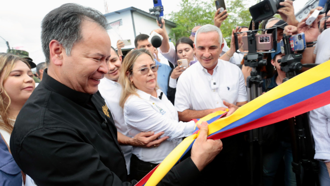 Venezuela Colombia puente La Unión