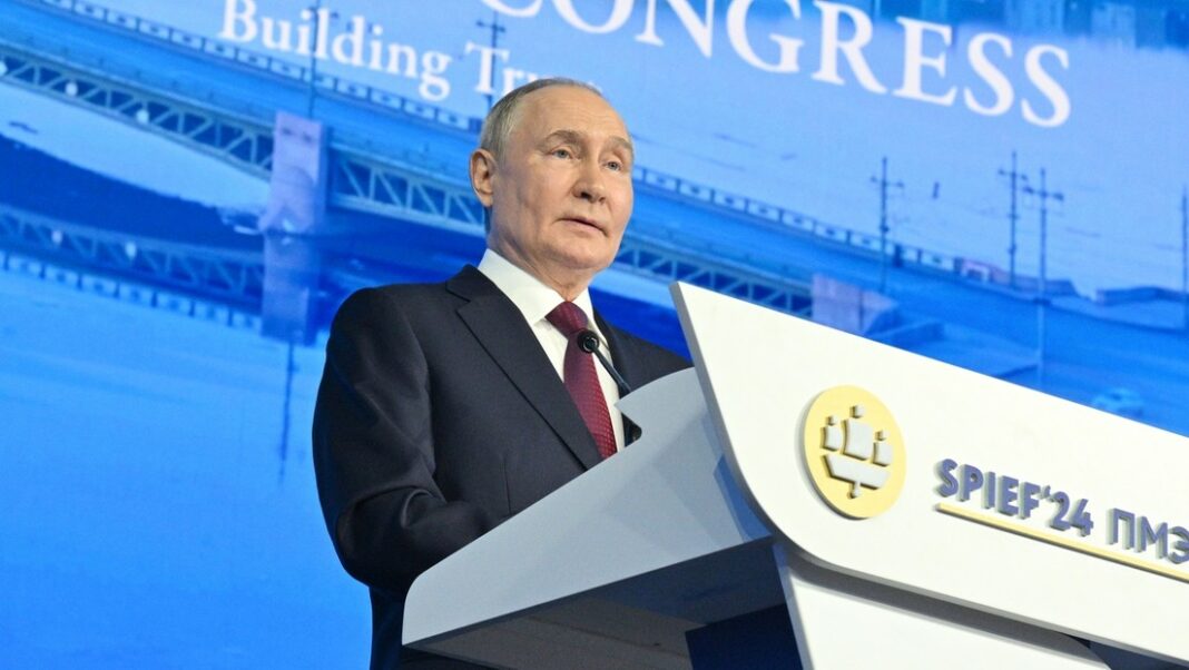 Vladimir Putin Rusia económias del mundo Foro San Petersburgo