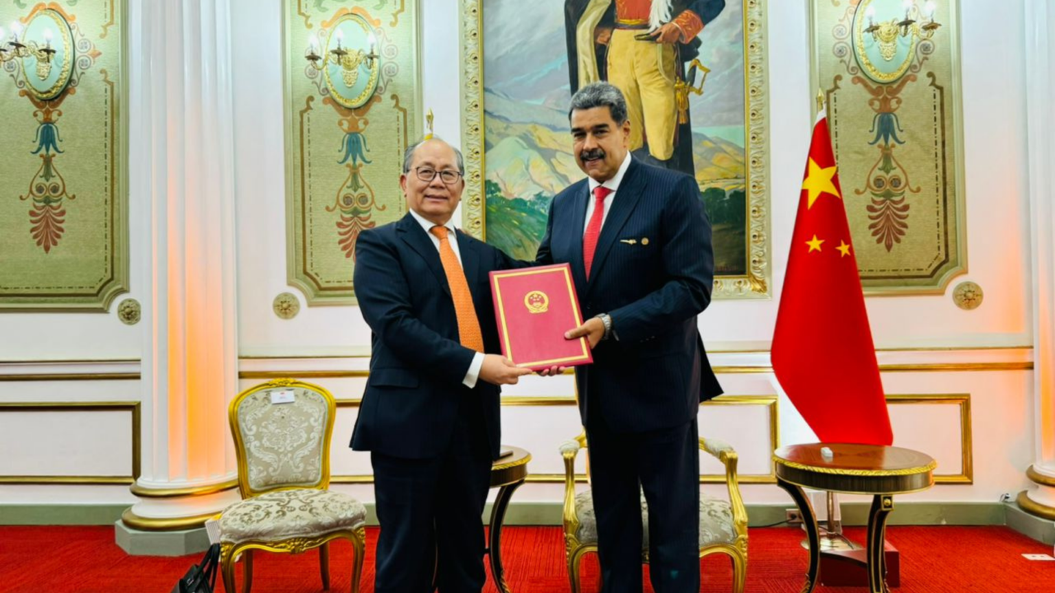 Presidente Nicolás Maduro Recibió Delegación China En Miraflores 4019