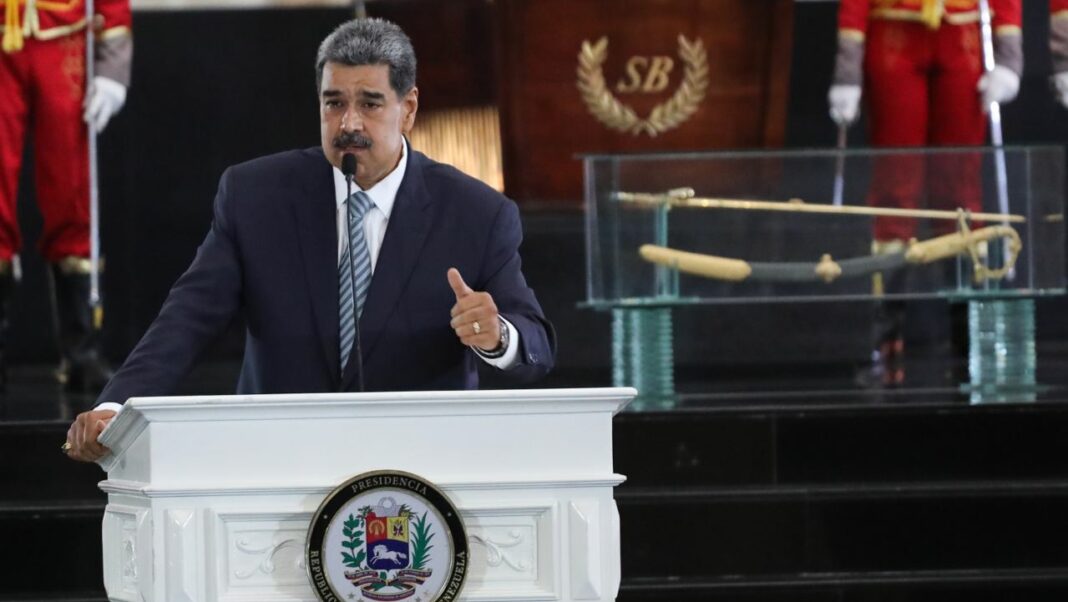 Nicolás Maduro Panteón Nacional Cristóbal Mendoza