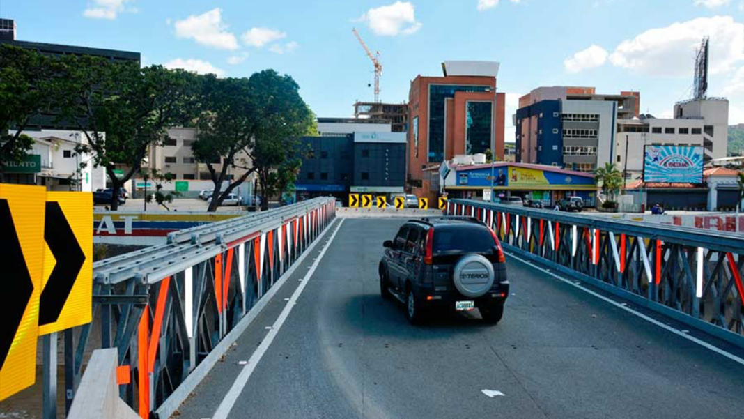 paso puente Las Mercedes lluvias