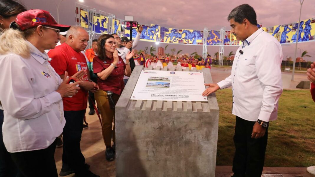 Maduro Parque Monumental Ana María Campos