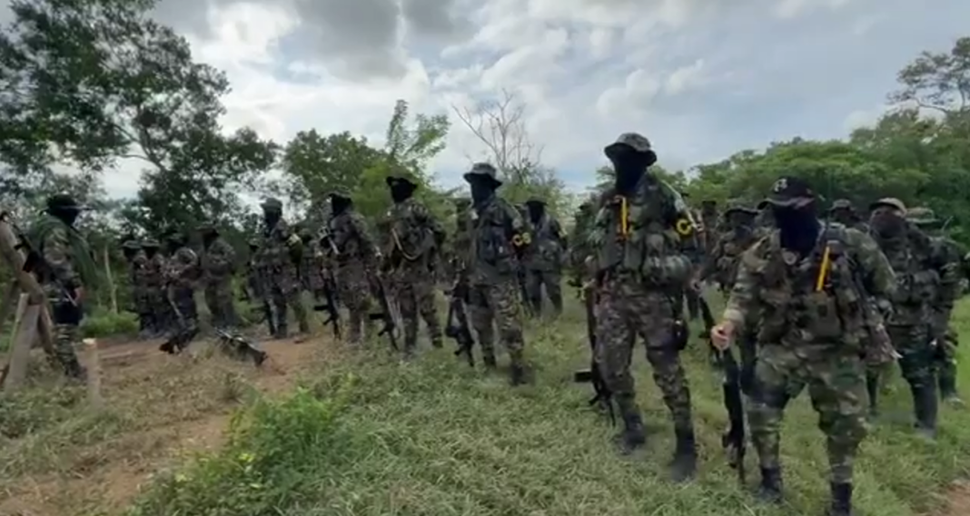 Paramilitares colombianos presidente Maduro