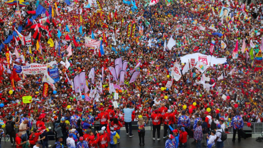 avenida Bolívar Nicolás Maduro