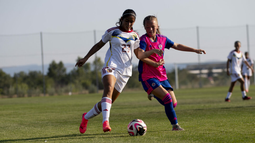 Vinotinto Femenina Sub-20