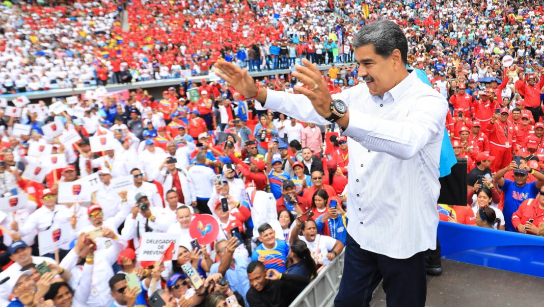 Nicolás Maduro clase obrera Monumental