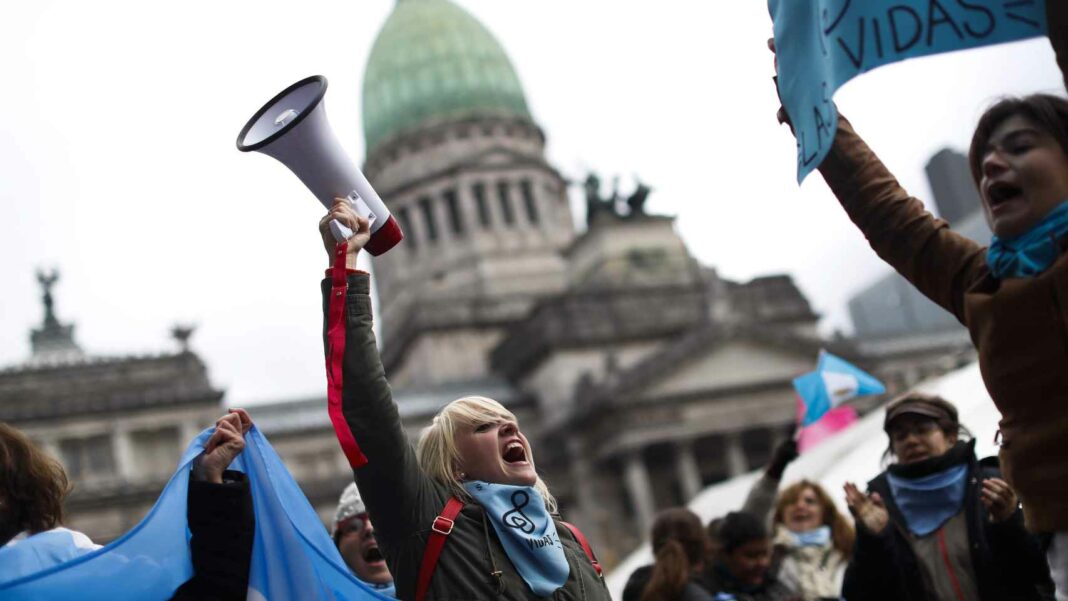 Gobierno argentina despide empleados ministerio mujer