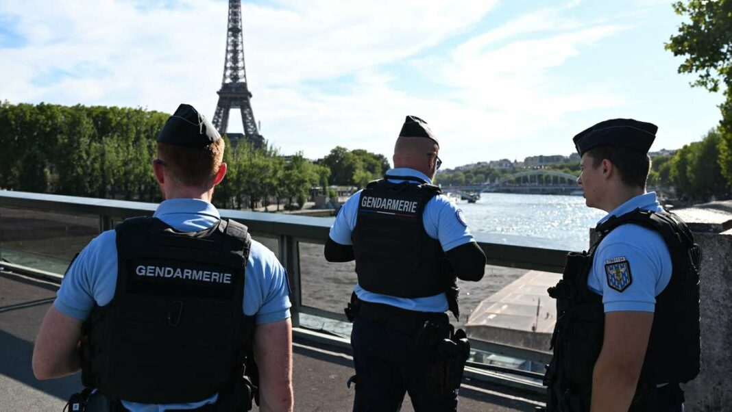 Francia policías Juegos Paralímpicos París 2024