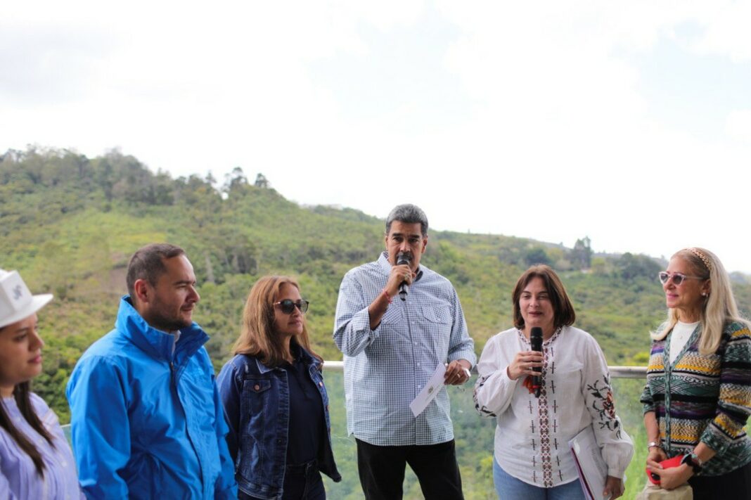 nicolás maduro universidad ciencias