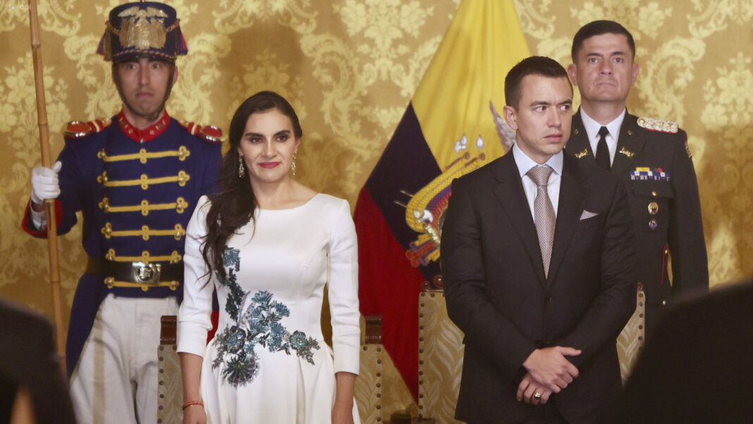 DANIEL-NOBOA-VeRONICA-ABAD-ecuador