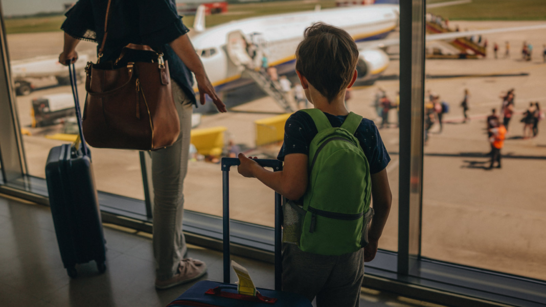 Saren recaudos permiso viaje niños adolescentes