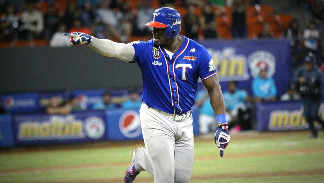 Yasiel Puig jugará Tiburones Guaira LVBP