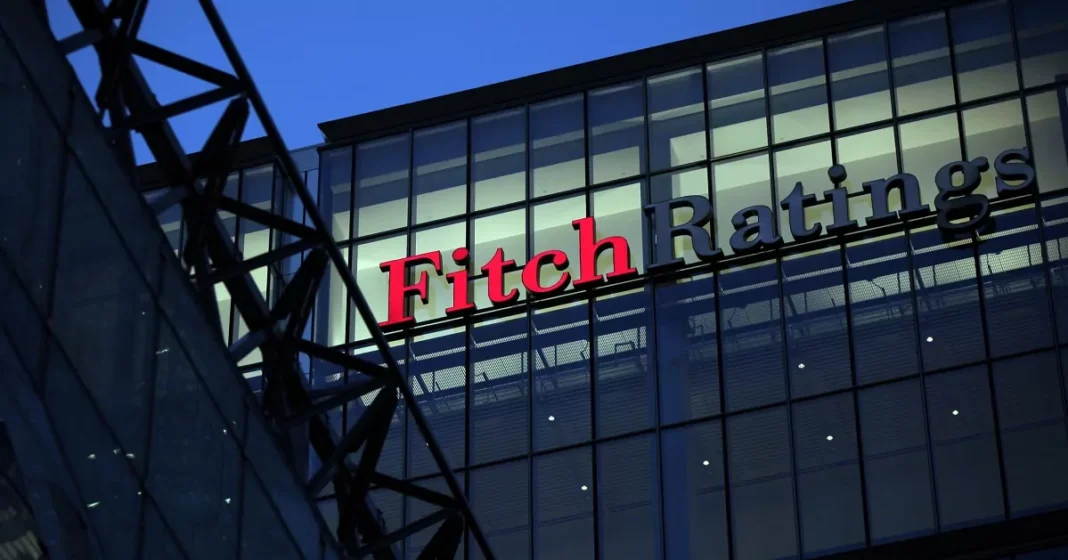 Fitch rebaja la calificación crediticia de Israel