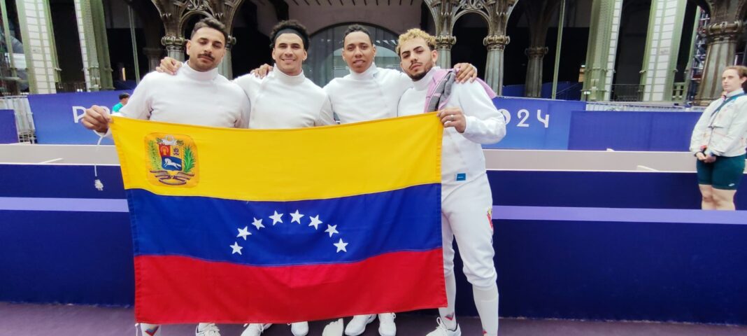 Equipo de espada masculina París