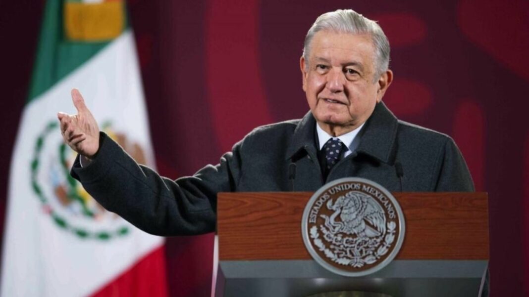 Presidente de México asegura no tener vínculos con el narco tras acusación de exsecretario de seguridad