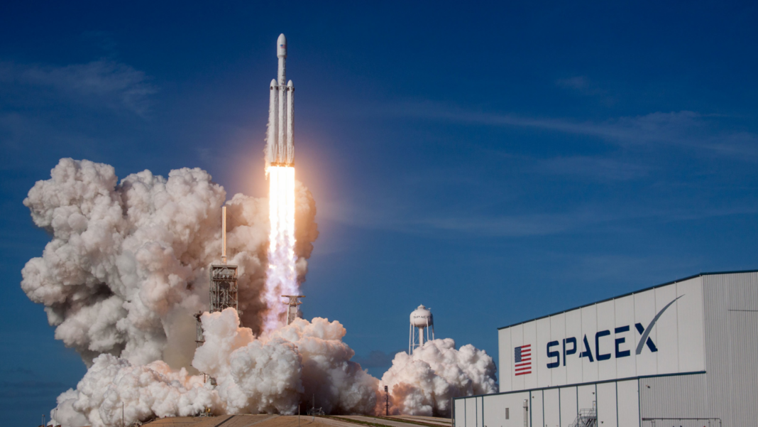 SpaceX multa licencia EEUU