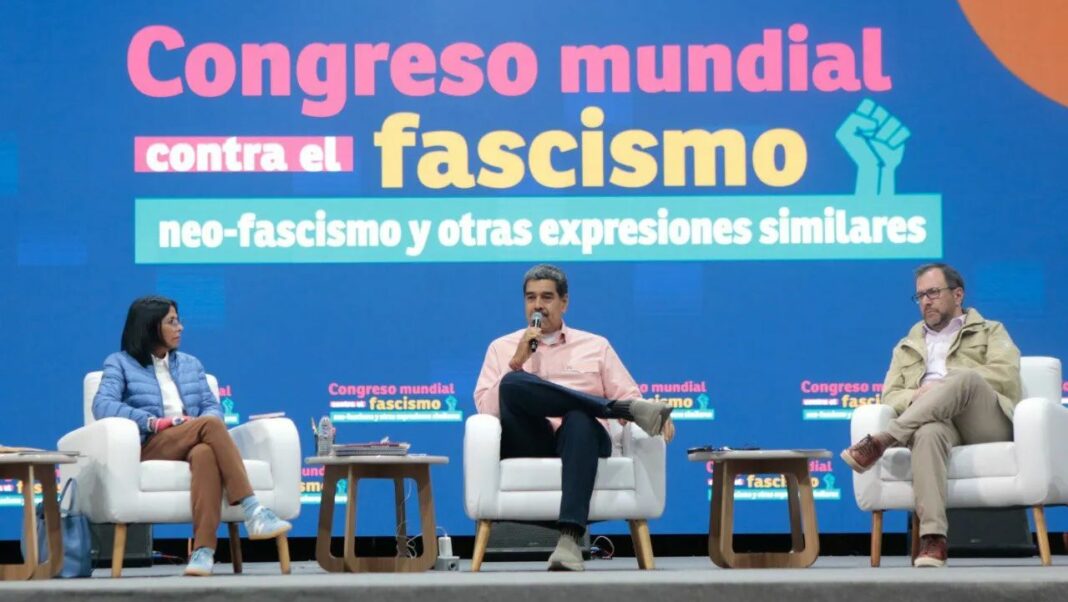 Nicolás Maduro Internacional contra Fascismo