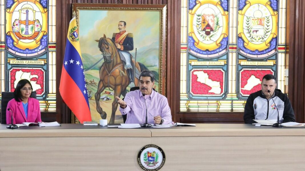 Nicolás Maduro Bloomberg derroche