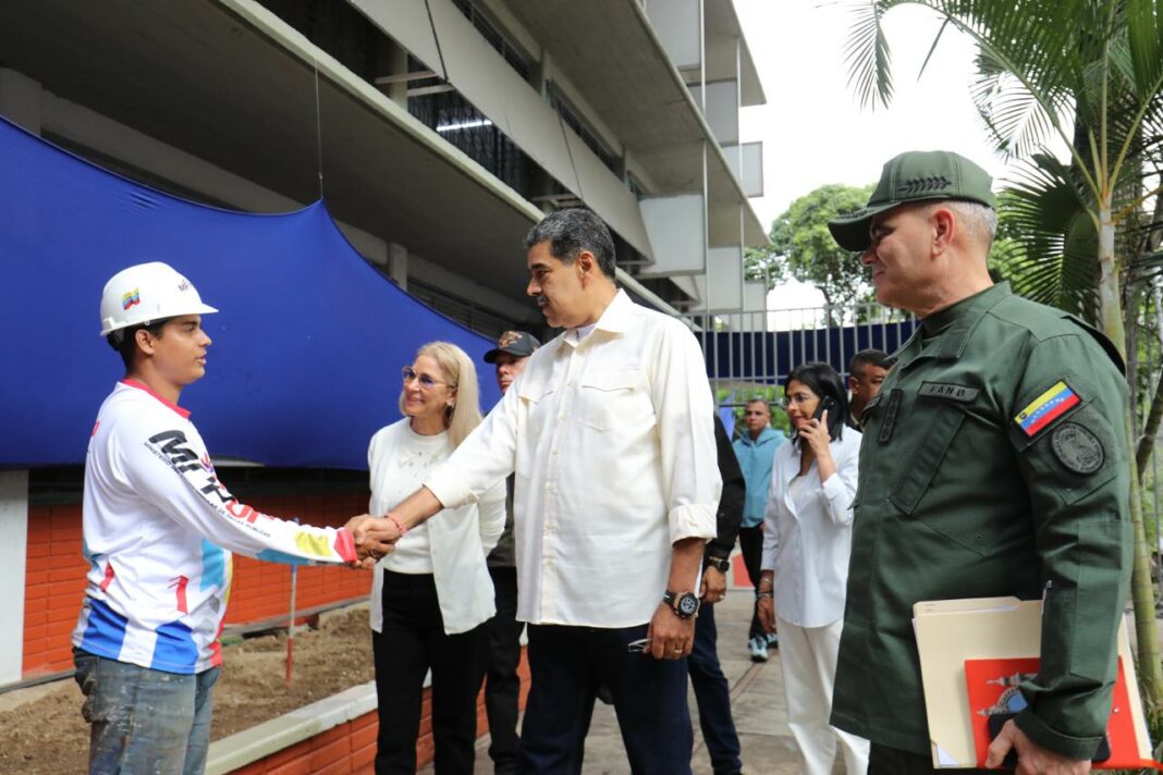 Maduro lideró jornada de trabajo con Bricomiles