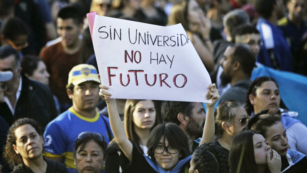 Argentina veto universidades públicas