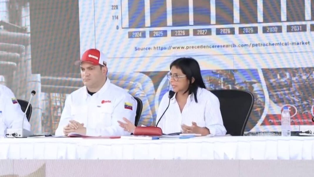 Delcy Rodríguez trabajadores petroquímica