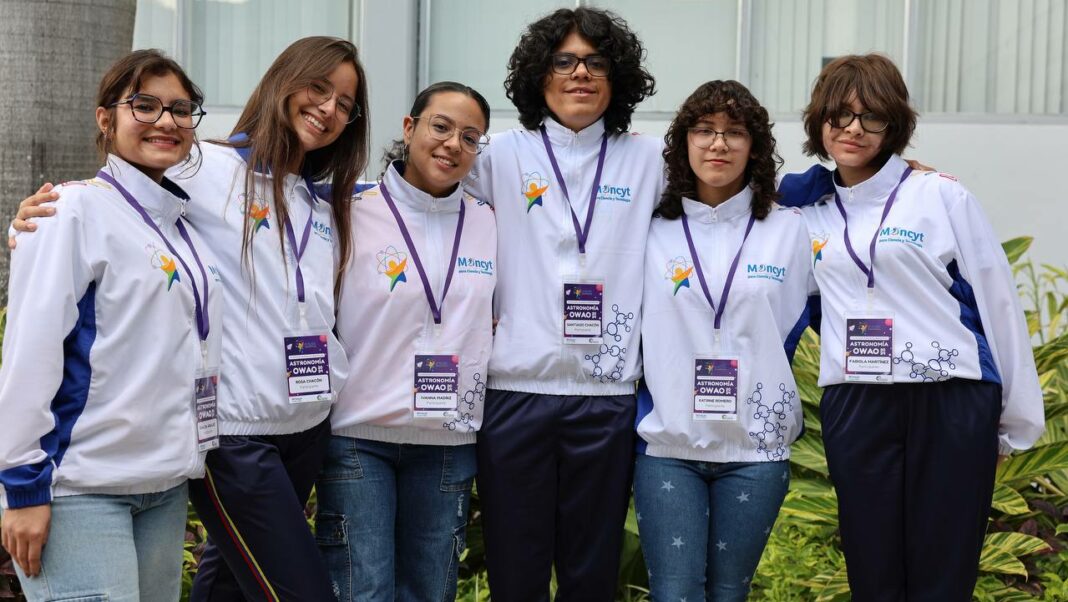 jóvenes venezolana Olimpiada Astronomía 2024