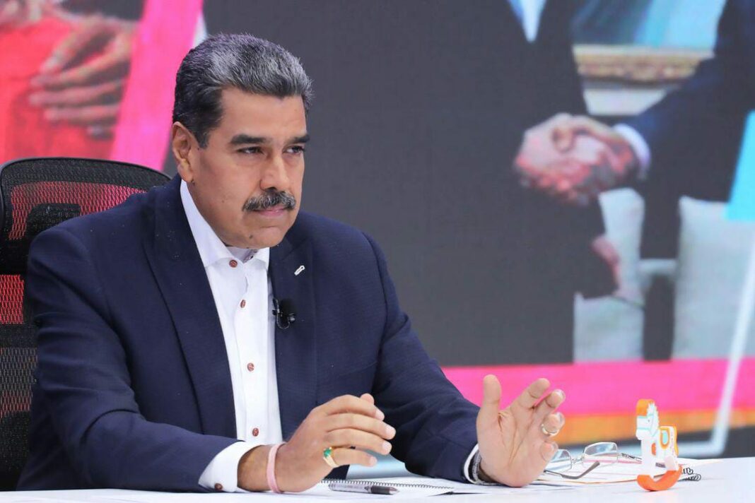 Nicolás Maduro acusa a José Guerra de conspirar contra la economía venezolana desde el exterior