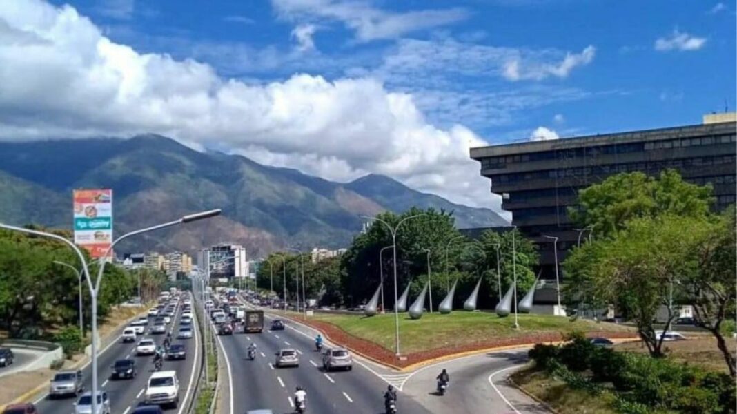 Autopista Gran Cacique Guaicaipuro